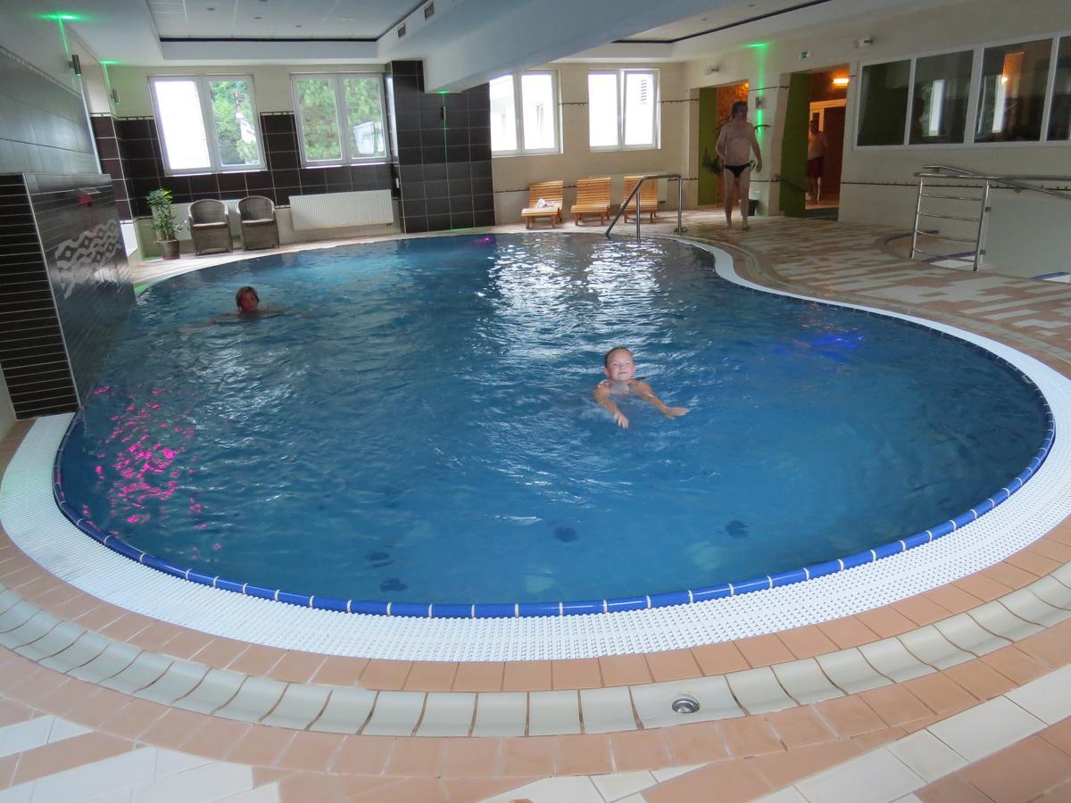 Kupele Stos Hotell Eksteriør bilde